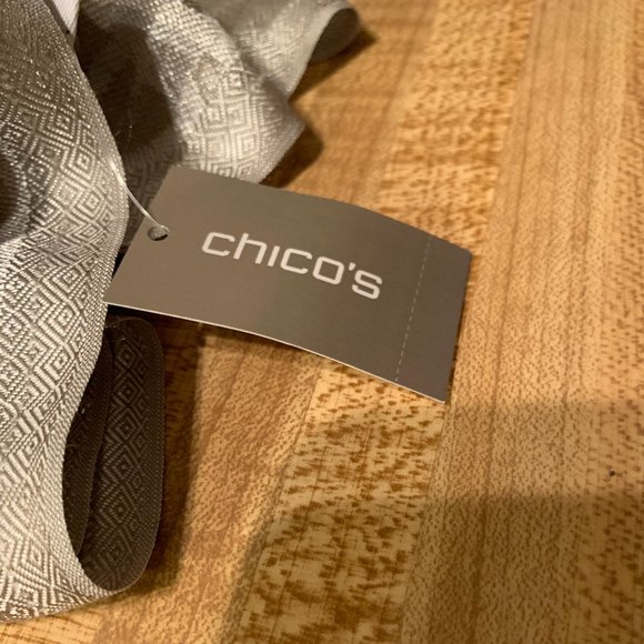 Chicos NWT Shiny Exotic Wrap Gold and Silver - Picture 4 of 5